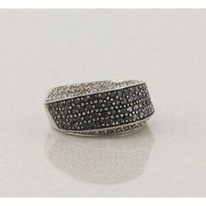 14k White Gold Natural Black and White Diamond Ring 7